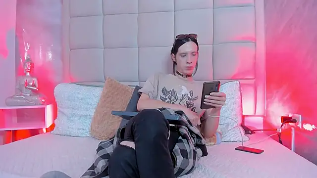 Hecatee 77 online show from 25, 11, 2025