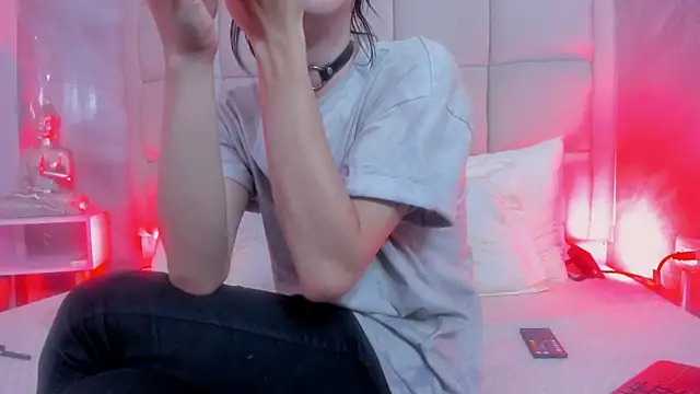 Hecatee 77 online show from 30, 11, 2025