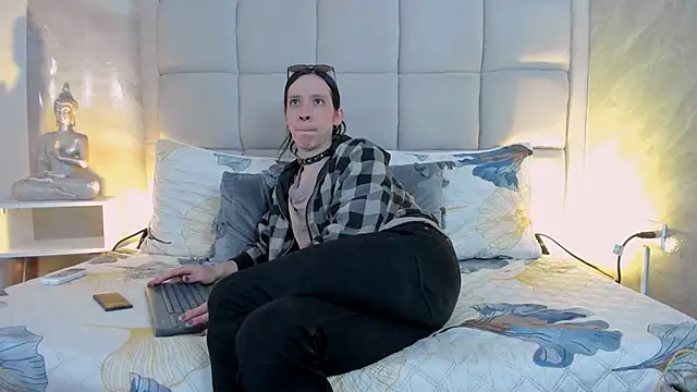 Hecatee 77 online show from 13, 1, 2026