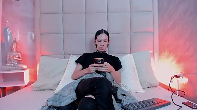 Hecatee 77 online show from 12, 11, 2025