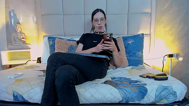 Hecatee 77 online show from 11, 10, 2025