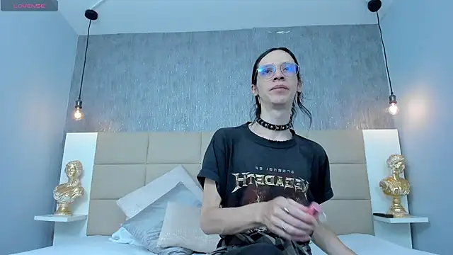 Hecatee 77 online show from 23, 3, 2026