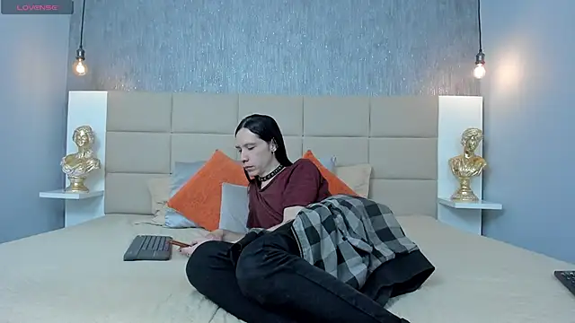 Hecatee 77 online show from 21, 4, 2026