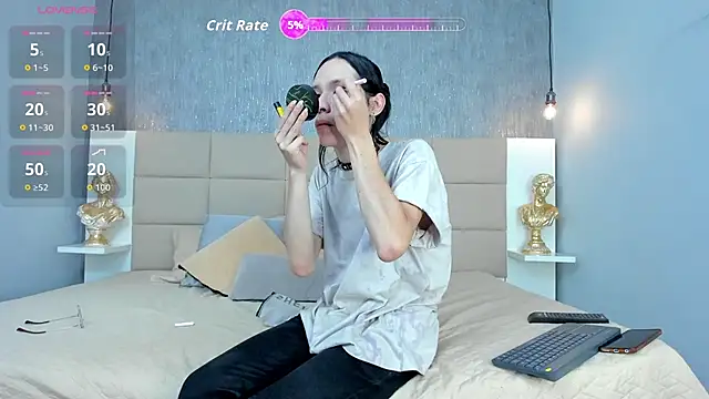 Hecatee 77 online show from 10, 4, 2026