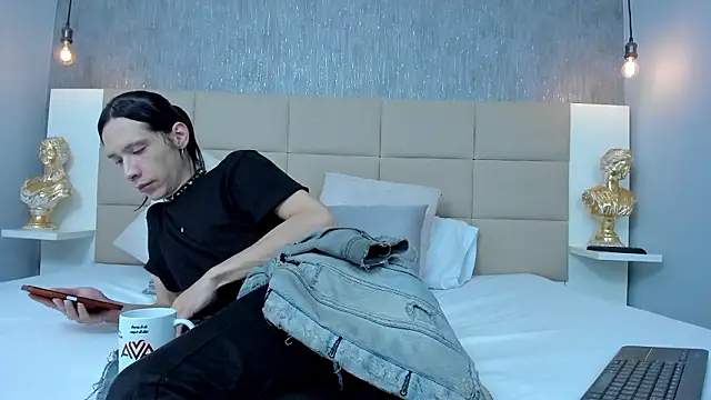 Hecatee 77 online show from 7, 3, 2026