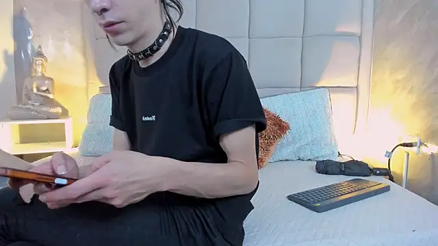 Hecatee 77 online show from 20, 12, 2025