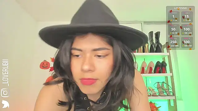 loverubii online show from 2, 11, 2025