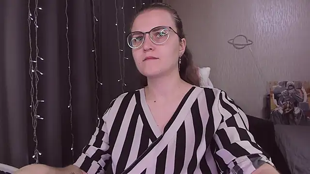 MissBrightShine online show from 1, 11, 2025