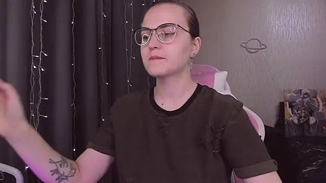 MissBrightShine online show from 26, 10, 2025