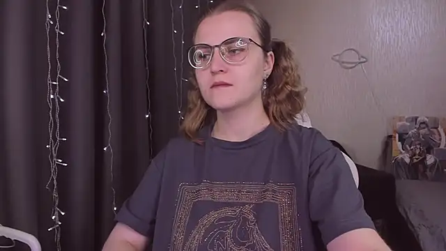 MissBrightShine online show from 31, 10, 2025