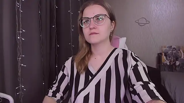 MissBrightShine online show from 8, 11, 2025