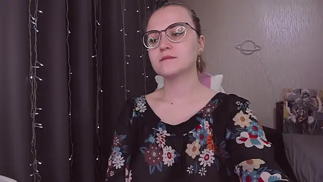 MissBrightShine online show from 11, 11, 2025