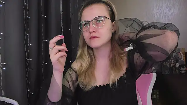 MissBrightShine online show from 7, 4, 2026