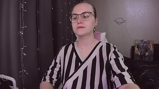 MissBrightShine online show from 3, 12, 2025