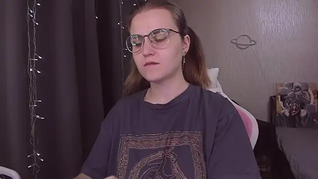 MissBrightShine online show from 9, 11, 2025