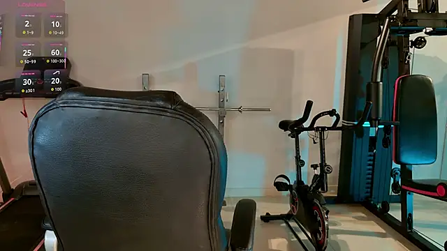 LisaMonroe  online show from 8, 4, 2026