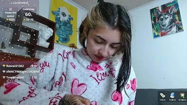 ZoeBakers  online show from 28, 2, 2025