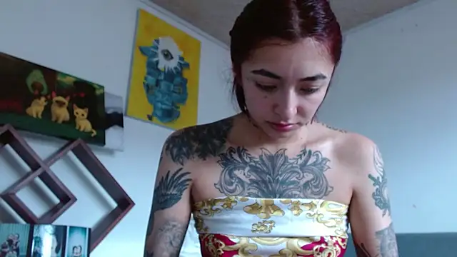 ZoeBakers  online show from 16, 11, 2025