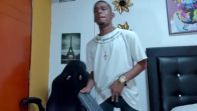 ethan bigcock  online show from 4, 12, 2025