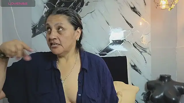 merlyna goldens online show from 16, 10, 2025