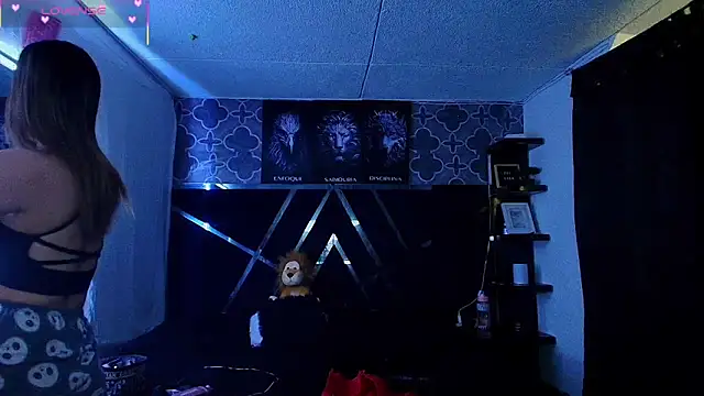 Zoe olsen online show from 4, 12, 2025