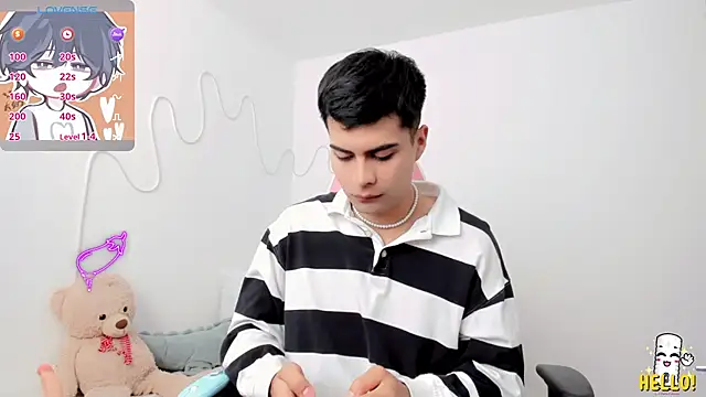 lucas cute online show from 14, 12, 2025