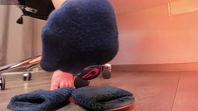 ammeliaa  online show from 24, 9, 2025