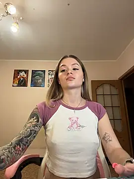 miaacatt online show from 13, 11, 2025