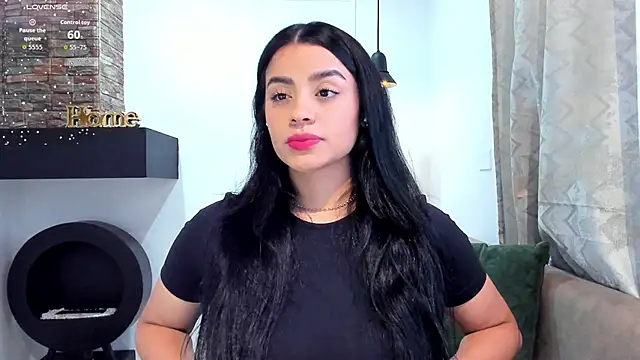 Paula Desousa online show from 7, 10, 2025