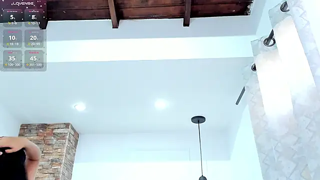 Paula Desousa online show from 7, 11, 2025