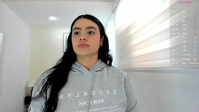 Snapshot of Paula_Desousa chatting on 7, 6, 2026 Paula Desousa online show from 7, 6, 2026