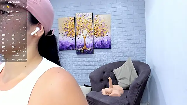 Snapshot of Paula_Desousa chatting on 28, 4, 2026 Paula Desousa online show from 28, 4, 2026