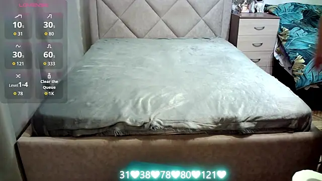 Snapshot of juliettkalen chatting on 12, 10, 2025 juliettkalen online show from 12, 10, 2025