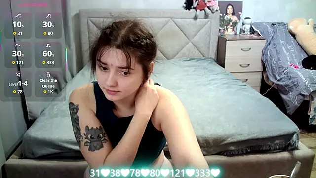 Snapshot of juliettkalen chatting on 12, 11, 2025 juliettkalen online show from 12, 11, 2025