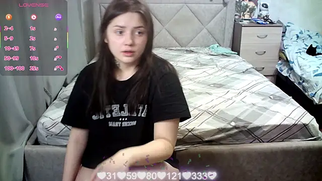 Snapshot of juliettkalen chatting on 8, 5, 2026 juliettkalen online show from 8, 5, 2026