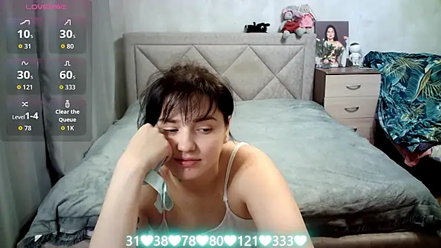 Snapshot of juliettkalen chatting on 4, 11, 2025 juliettkalen online show from 4, 11, 2025