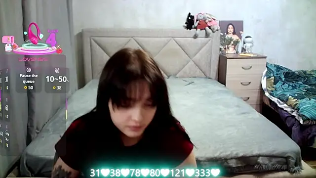 Snapshot of juliettkalen chatting on 10, 11, 2025 juliettkalen online show from 10, 11, 2025