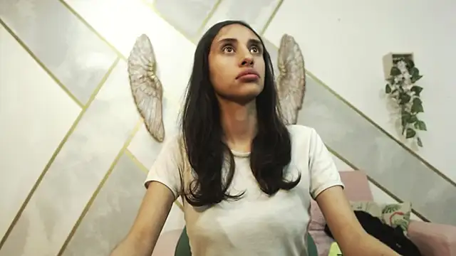 RoxanaCyrano  online show from 8, 10, 2025