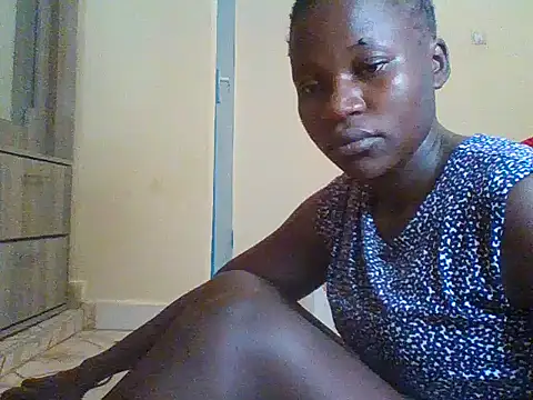 Snapshot of prettychic5 chatting on 16, 11, 2025 prettychic5 online show from 16, 11, 2025