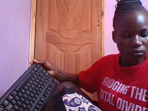 Snapshot of prettychic5 chatting on 15, 9, 2025 prettychic5 online show from 15, 9, 2025