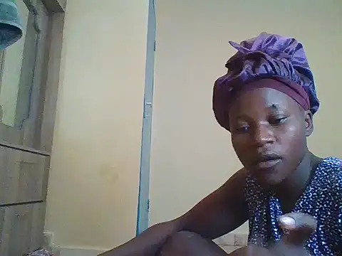 Snapshot of prettychic5 chatting on 2, 11, 2025 prettychic5 online show from 2, 11, 2025