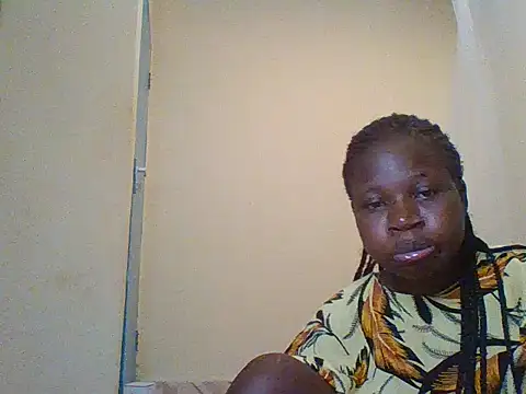 Snapshot of prettychic5 chatting on 3, 2, 2026 prettychic5 online show from 3, 2, 2026