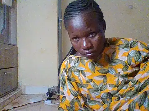 Snapshot of prettychic5 chatting on 6, 3, 2026 prettychic5 online show from 6, 3, 2026