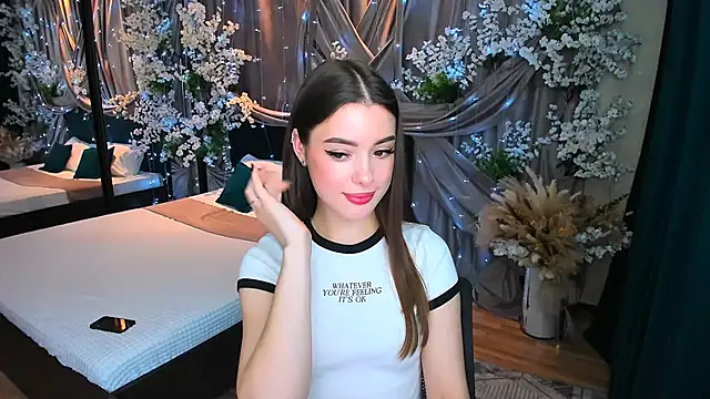 Snapshot of PutOnRepeat chatting on 12, 3, 2025 PutOnRepeat online show from 12, 3, 2025