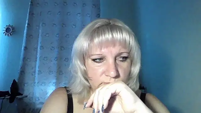 Snapshot of MeilomaWesa chatting on 8, 10, 2025 MeilomaWesa online show from 8, 10, 2025