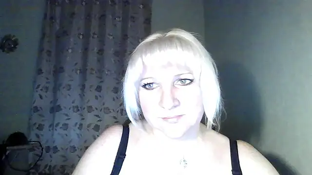 Snapshot of MeilomaWesa chatting on 20, 11, 2025 MeilomaWesa online show from 20, 11, 2025