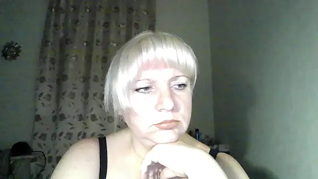 Snapshot of MeilomaWesa chatting on 27, 11, 2025 MeilomaWesa online show from 27, 11, 2025