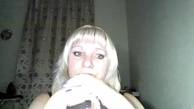 Snapshot of MeilomaWesa chatting on 24, 10, 2025 MeilomaWesa online show from 24, 10, 2025