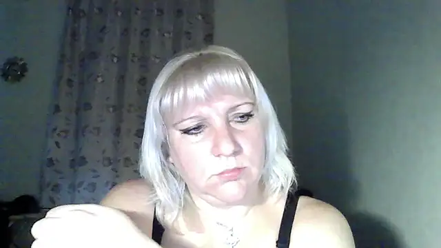 Snapshot of MeilomaWesa chatting on 19, 11, 2025 MeilomaWesa online show from 19, 11, 2025