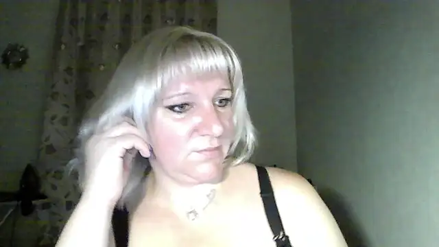 Snapshot of MeilomaWesa chatting on 16, 10, 2025 MeilomaWesa online show from 16, 10, 2025